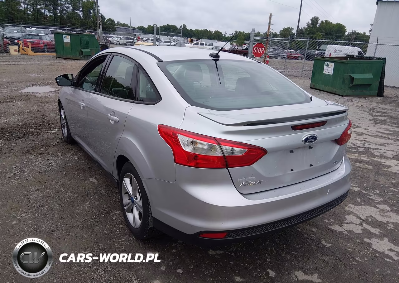 2012 Ford Focus Se VIN:1FAHP3F2XCL341343 - 3