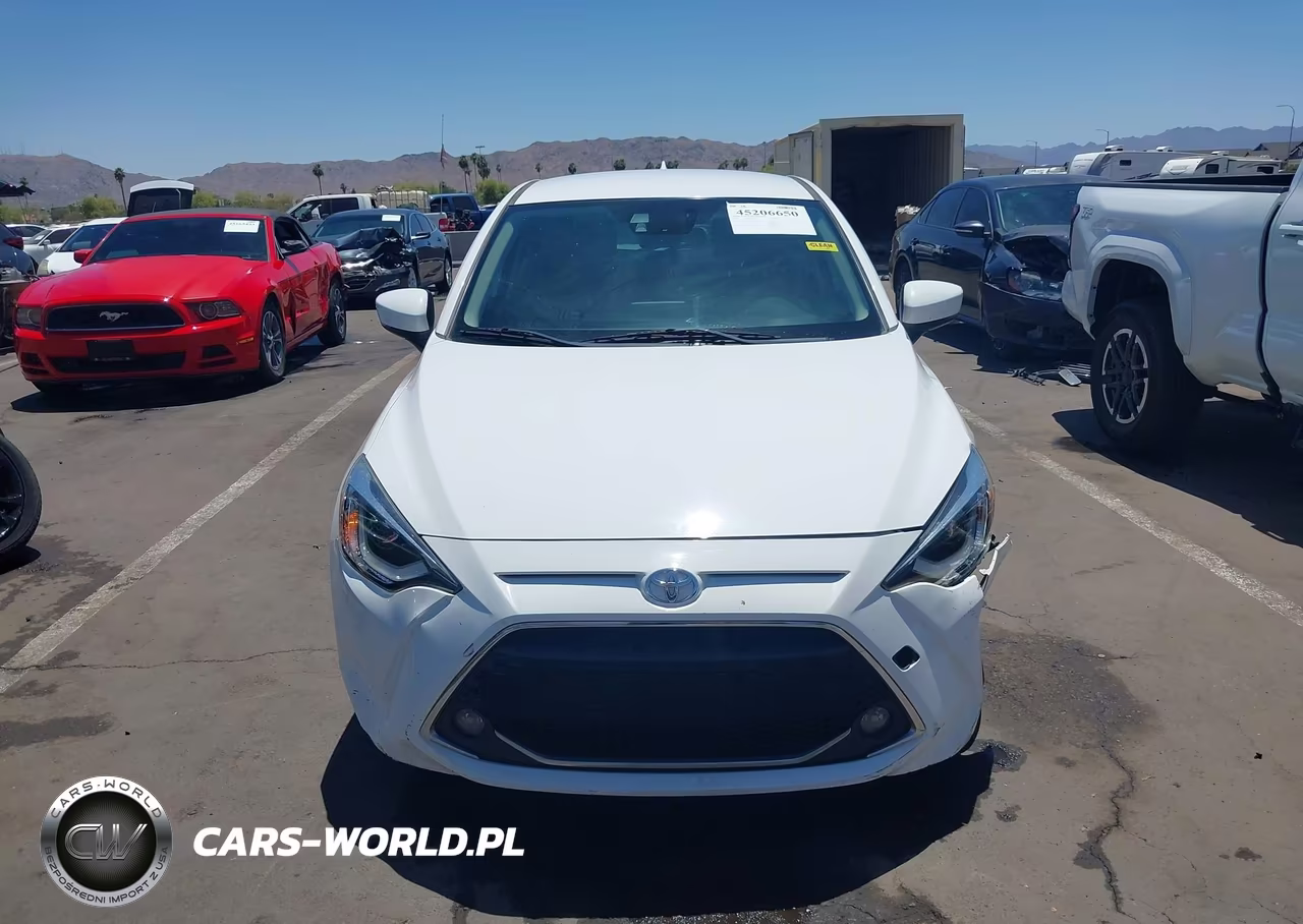 2020 Toyota Yaris Xle VIN:3MYDLBJV7LY707140 - 13