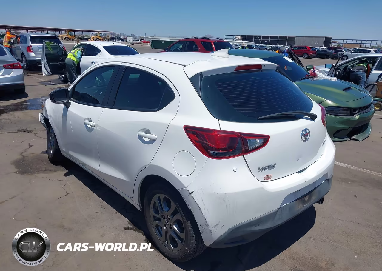 2020 Toyota Yaris Xle VIN:3MYDLBJV7LY707140 - 3