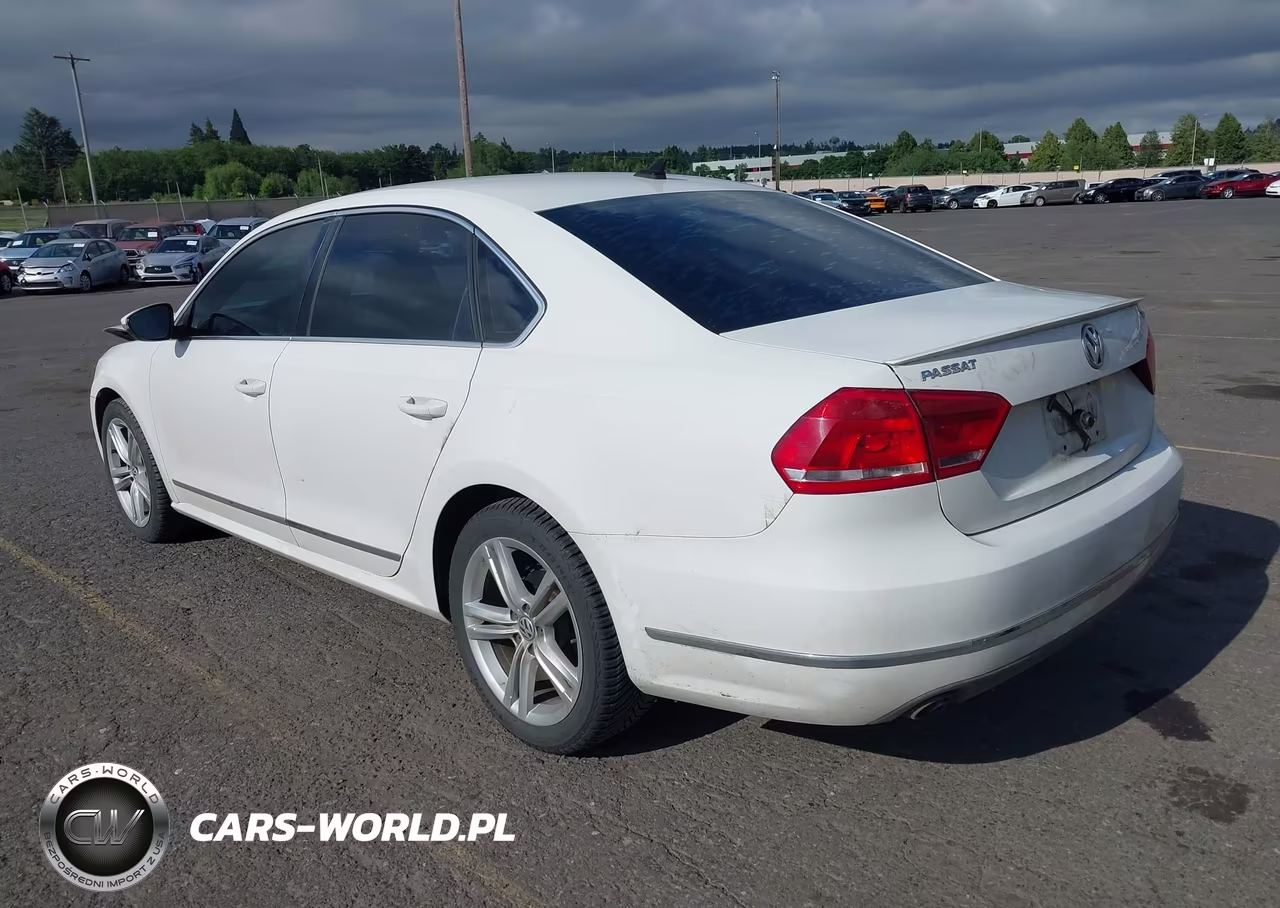 2012 Volkswagen Passat 2.0L Tdi Se VIN:1VWBN7A33CC042951 - 3