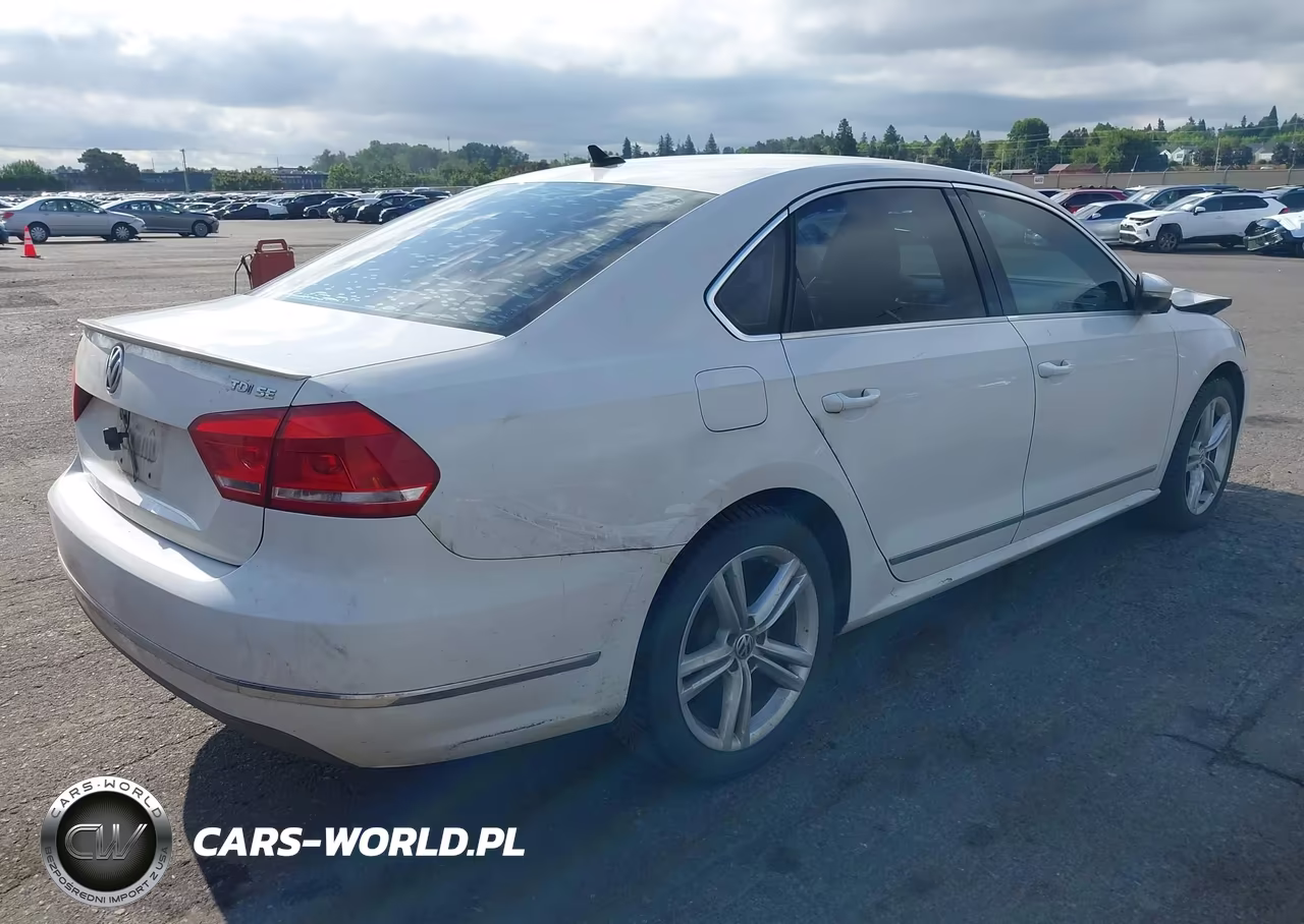 2012 Volkswagen Passat 2.0L Tdi Se VIN:1VWBN7A33CC042951 - 4