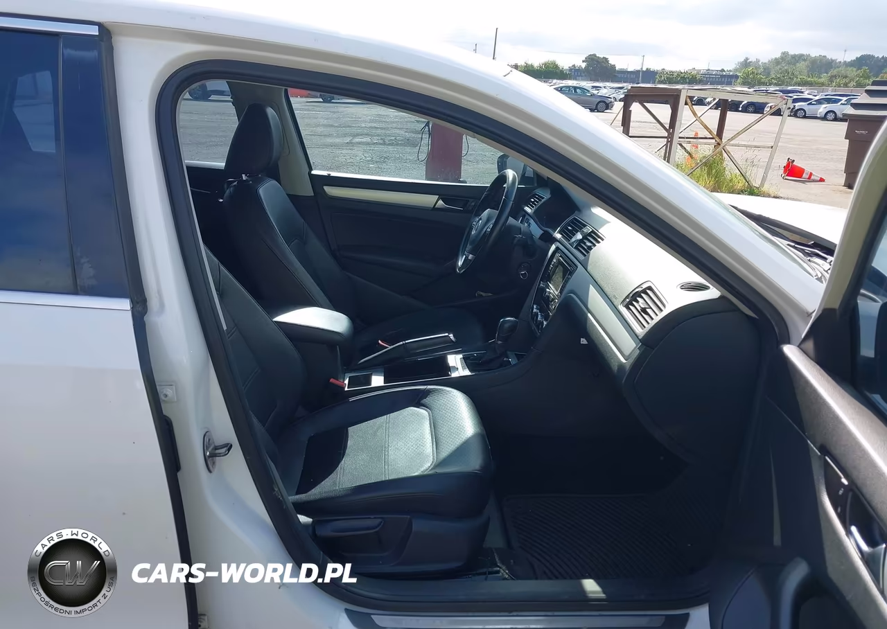 2012 Volkswagen Passat 2.0L Tdi Se VIN:1VWBN7A33CC042951 - 5
