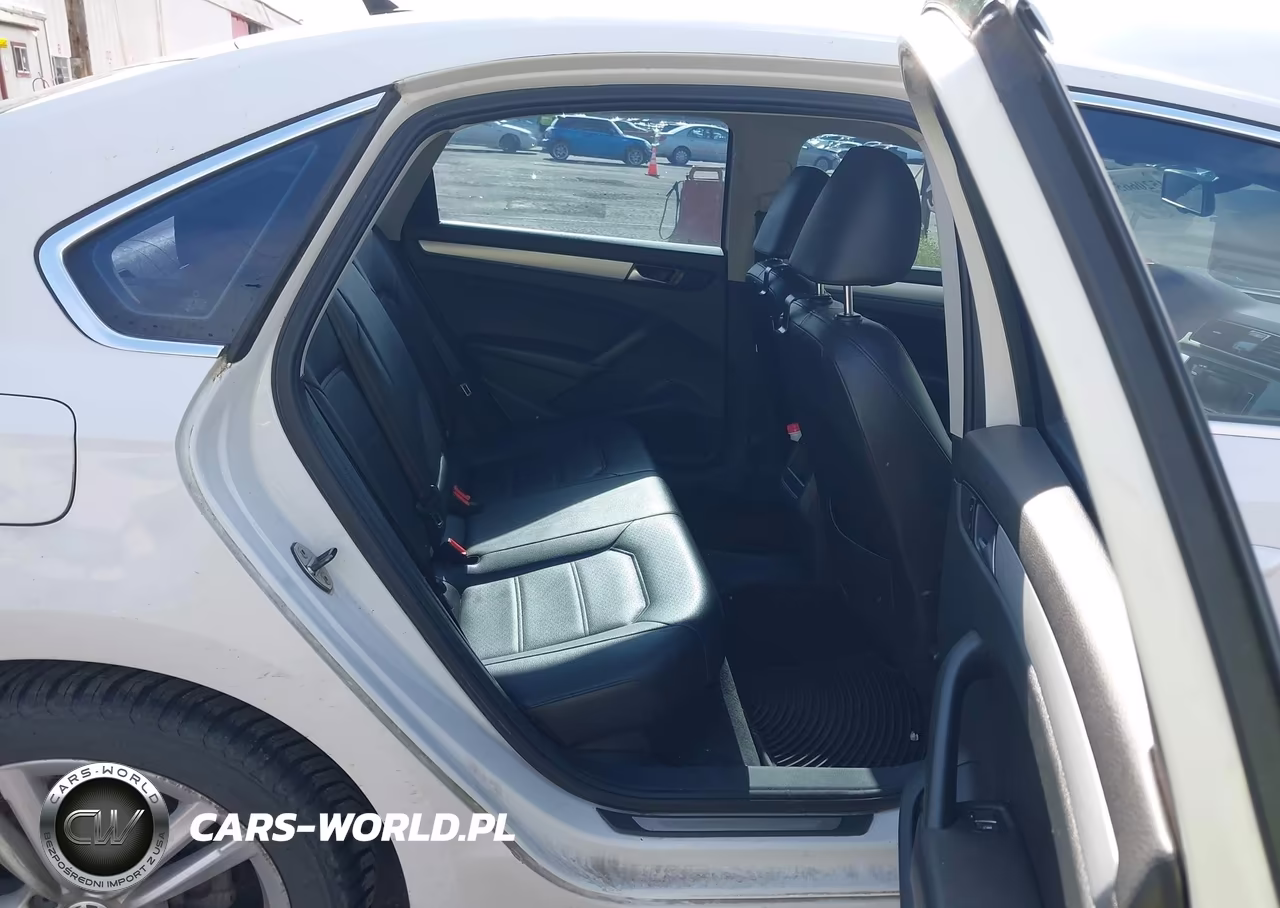 2012 Volkswagen Passat 2.0L Tdi Se VIN:1VWBN7A33CC042951 - 8