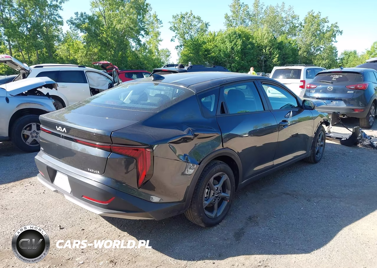 2026 Kia K4 Lxs VIN:3KPFT4DE8TE329989 - 4