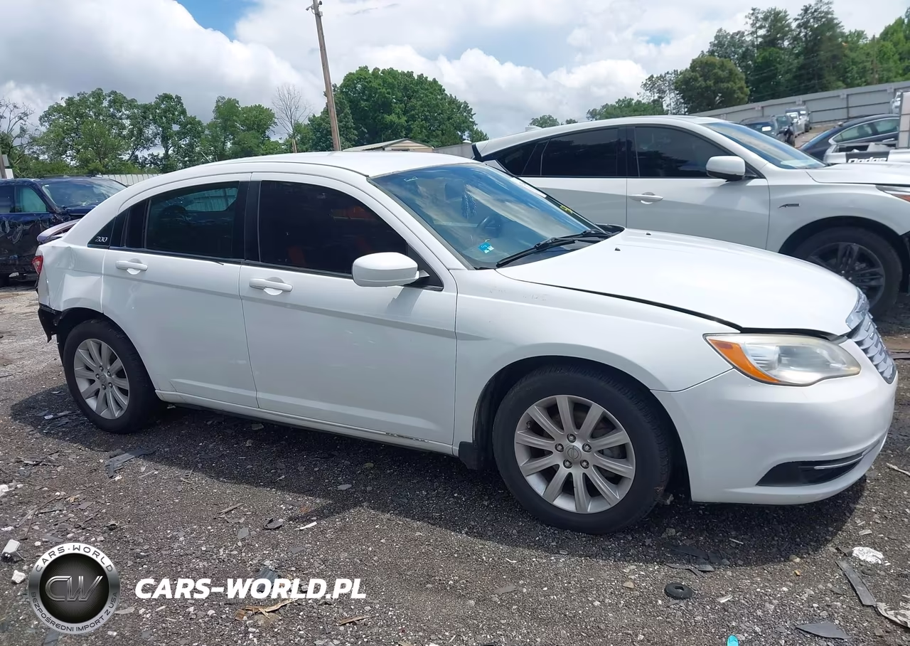 2013 Chrysler 200 Touring VIN:1C3CCBBG3DN558187 - 13