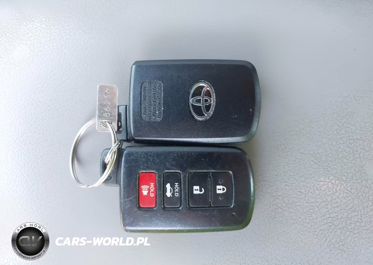 2015 Toyota Camry Hybrid Le VIN:4T1BD1FK6FU164409 - 11