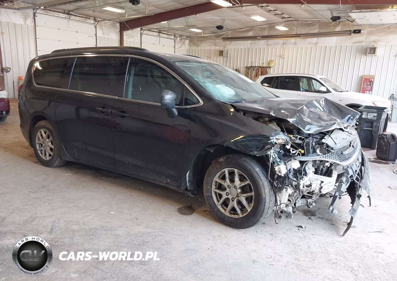 2020 Chrysler Voyager Lxi