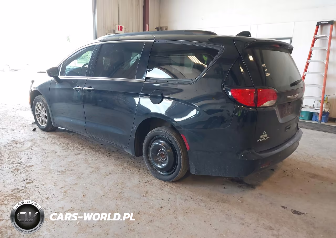 2020 Chrysler Voyager Lxi VIN:2C4RC1DGXLR146900 - 3