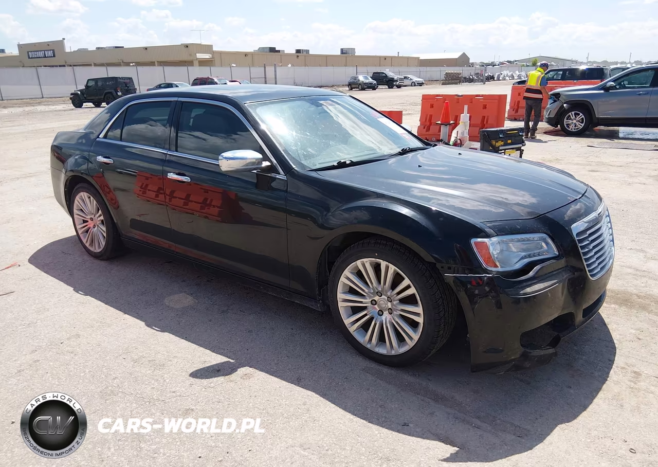 2013 Chrysler 300C VIN:2C3CCAETXDH519964 - 1