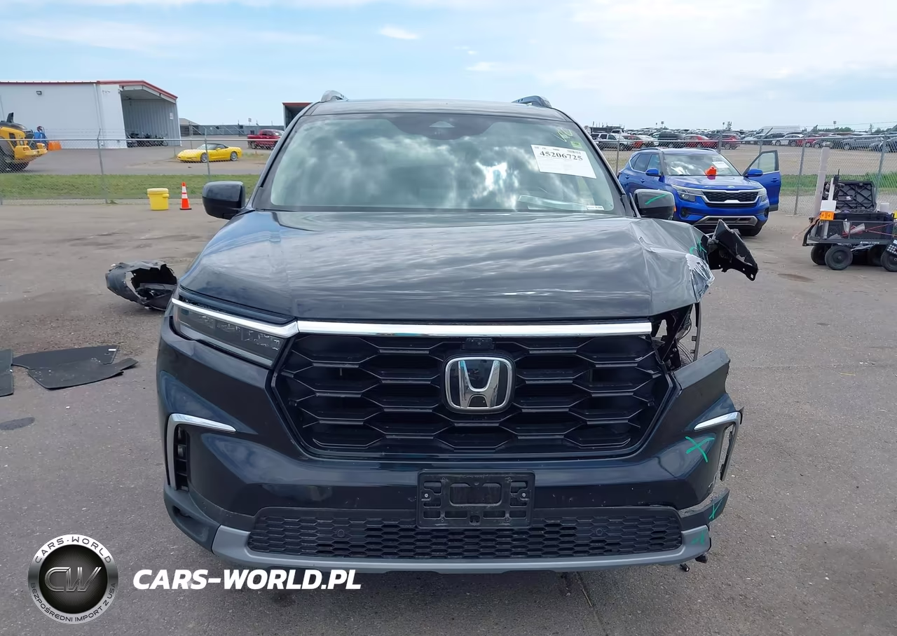2025 Honda Pilot Elite VIN:5FNYG1H85SB131721 - 13