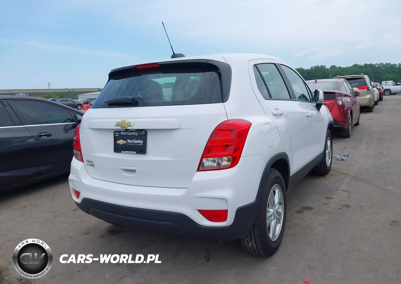 2020 Chevrolet Trax Fwd Ls VIN:3GNCJKSB4LL121133 - 4