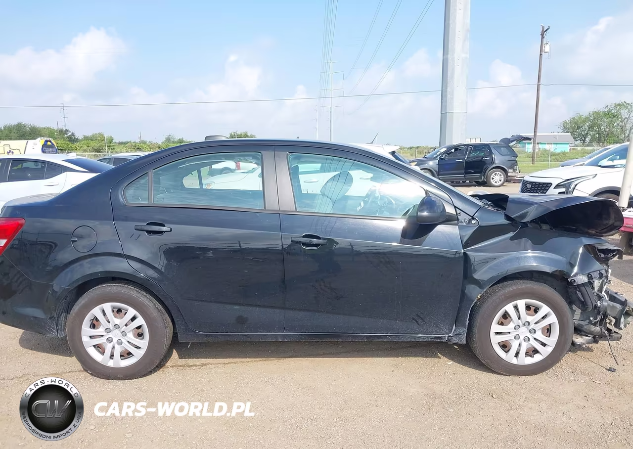 2020 Chevrolet Sonic Fwd Ls VIN:1G1JB5SB1L4101872 - 14
