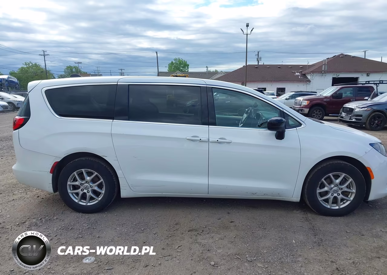 2024 Chrysler Voyager Lx VIN:2C4RC1CG9RR191093 - 13