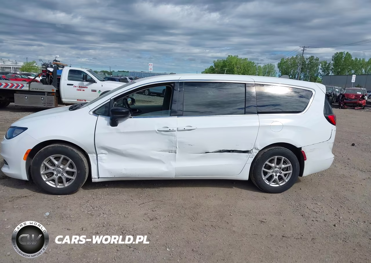 2024 Chrysler Voyager Lx VIN:2C4RC1CG9RR191093 - 14