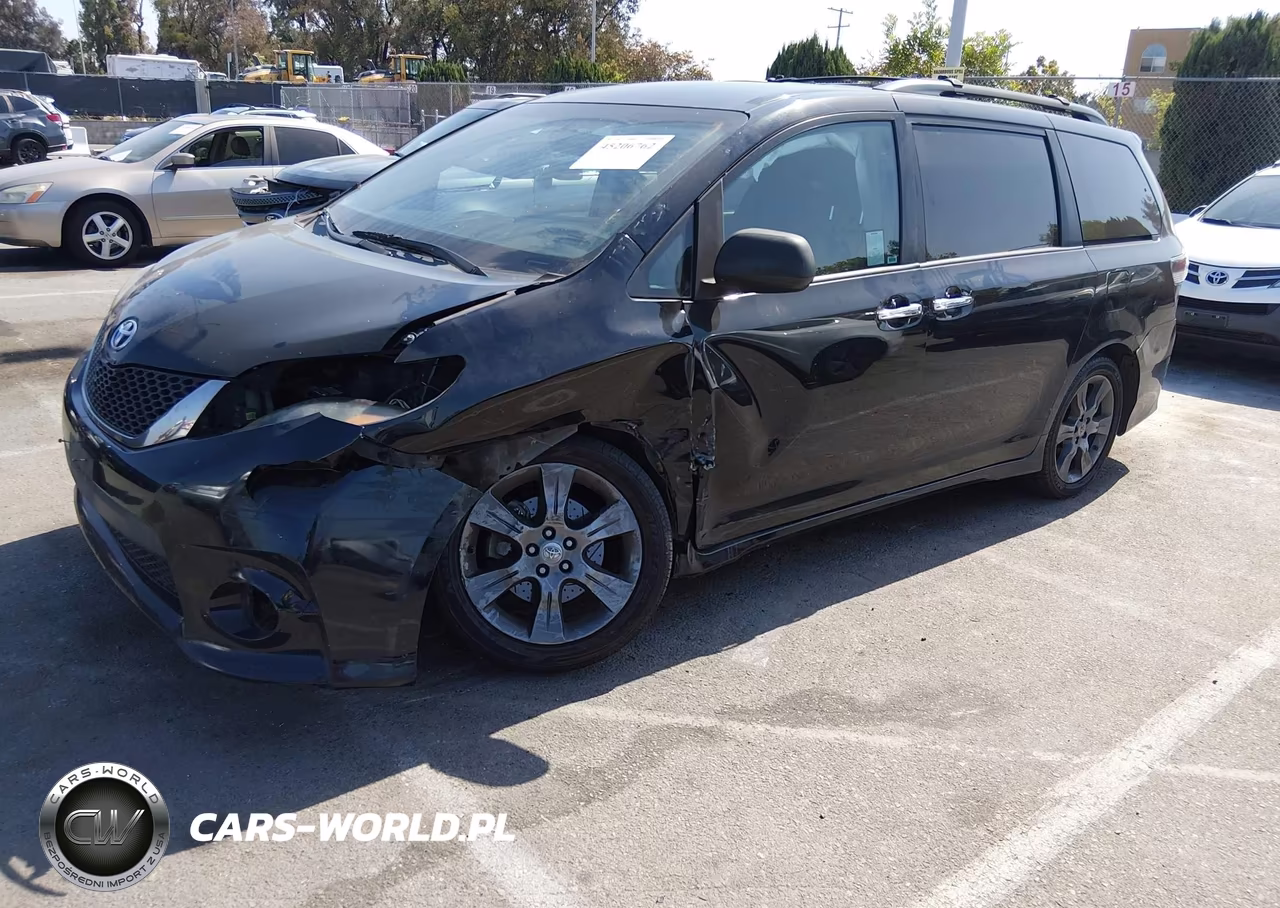 2015 Toyota Sienna Se 8 Passenger VIN:5TDXK3DC9FS683112 - 2