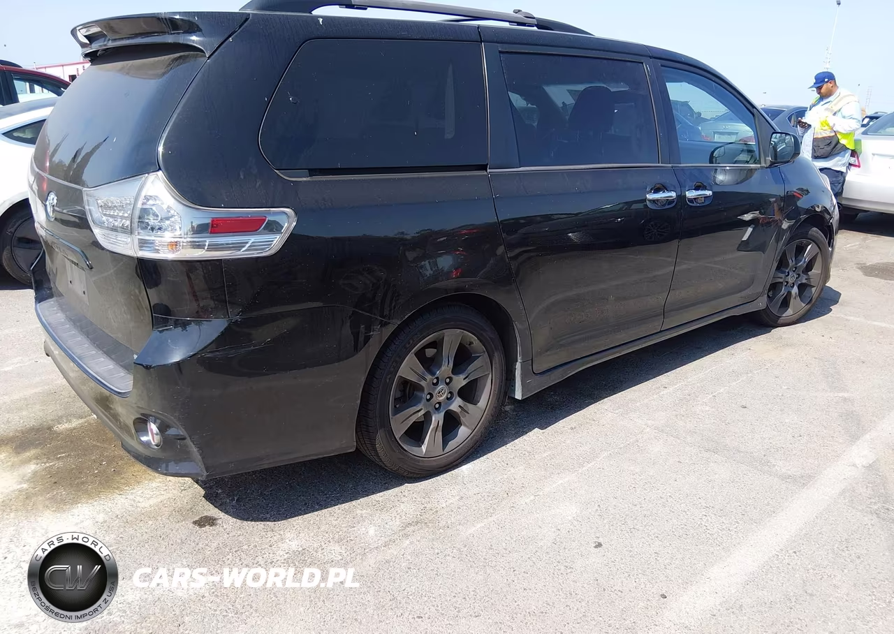 2015 Toyota Sienna Se 8 Passenger VIN:5TDXK3DC9FS683112 - 4