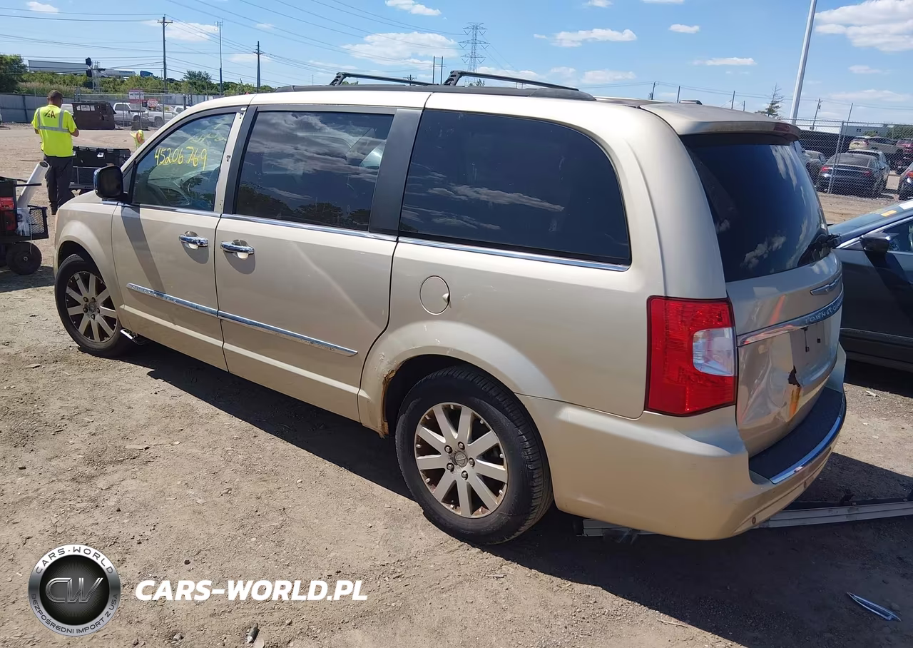 2011 Chrysler Town & Country Touring-L VIN:2A4RR8DG5BR721954 - 3