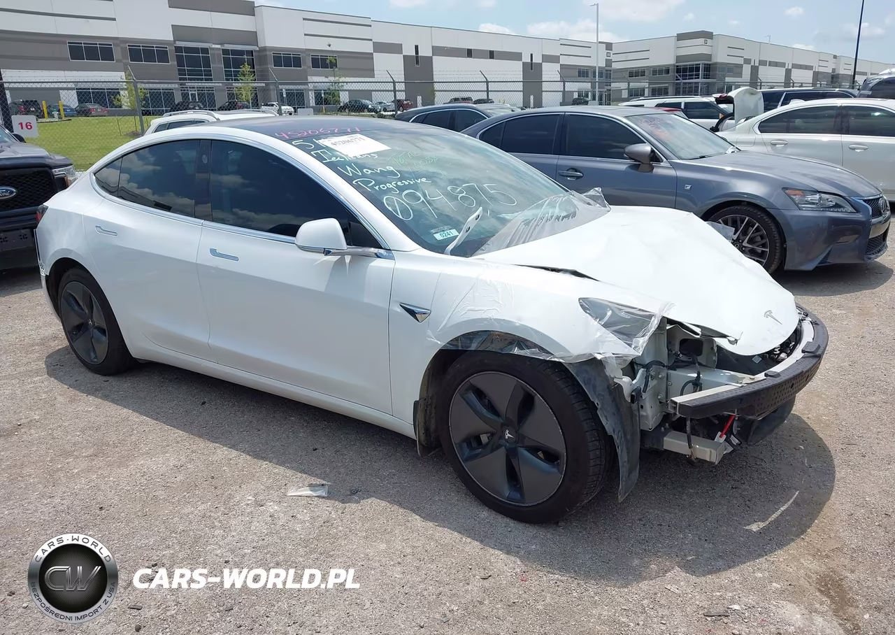 2018 Tesla Model 3 Long Range-Performance – zdjęcie 1 z 18
