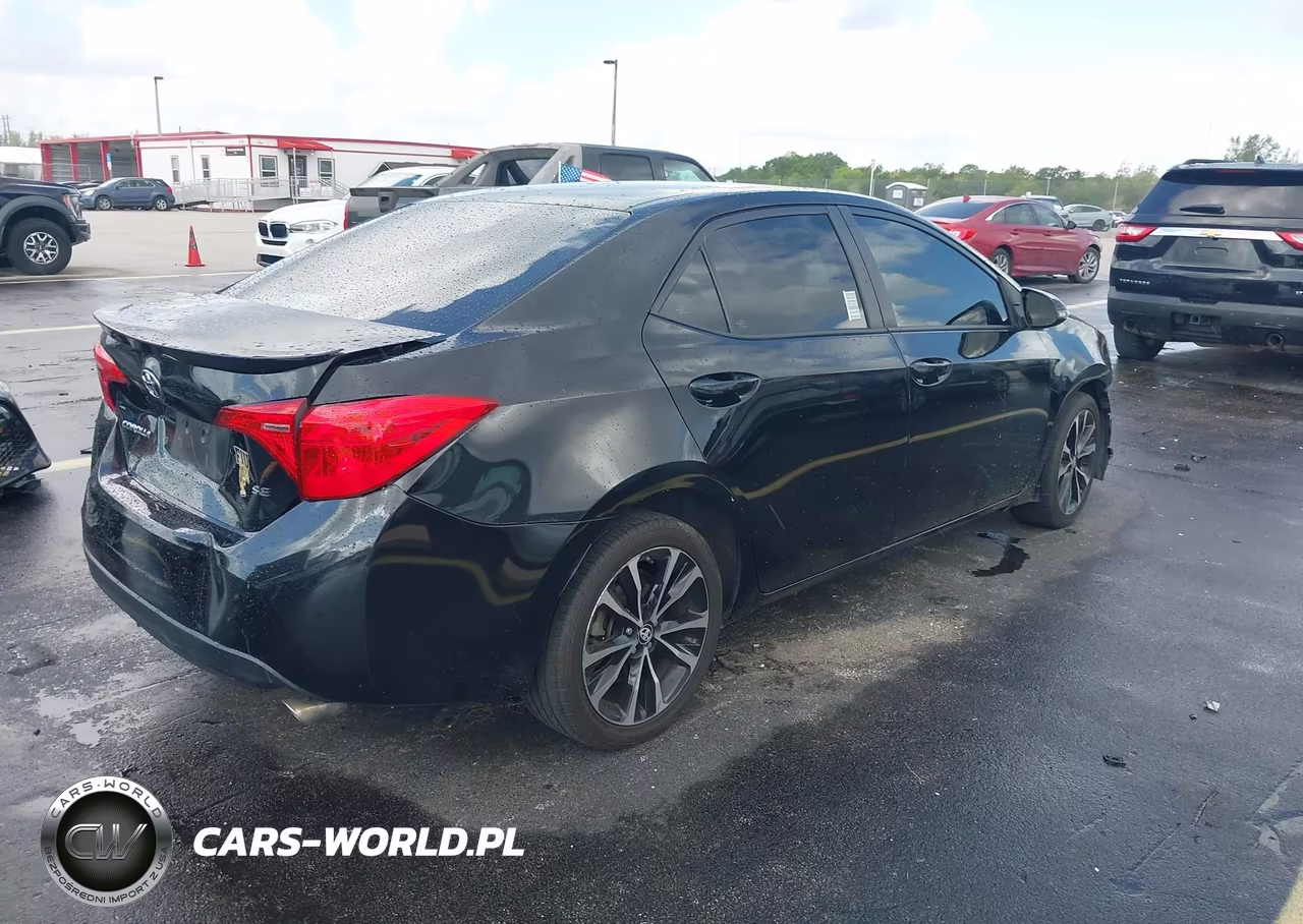 2018 Toyota Corolla Se VIN:2T1BURHE8JC031148 - 4