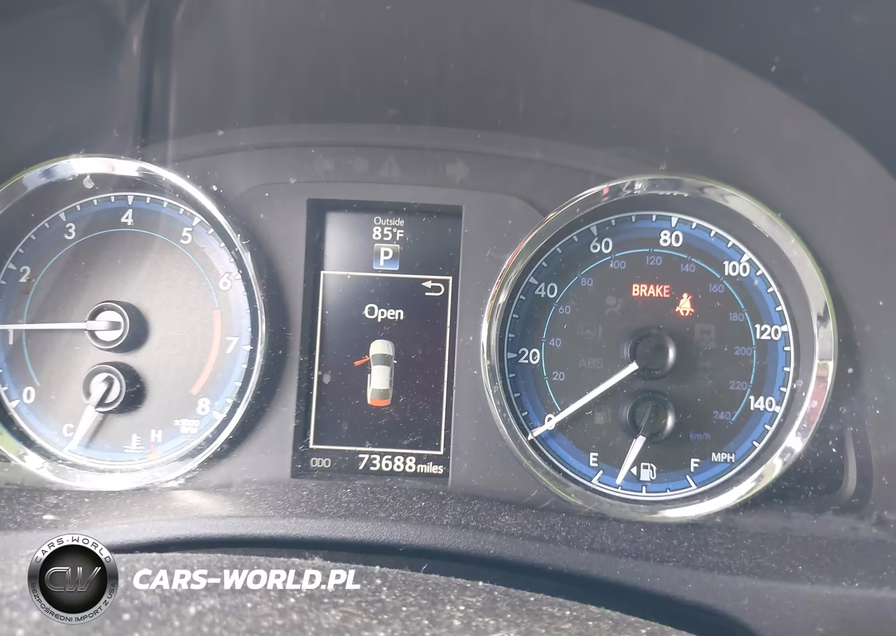 2018 Toyota Corolla Se VIN:2T1BURHE8JC031148 - 7