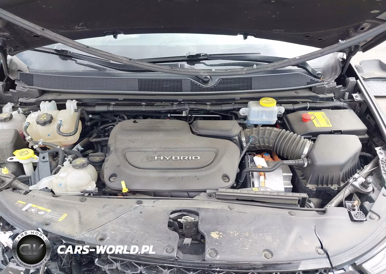 2022 Chrysler Pacifica Hybrid Touring L VIN:2C4RC1L72NR206771 - 10