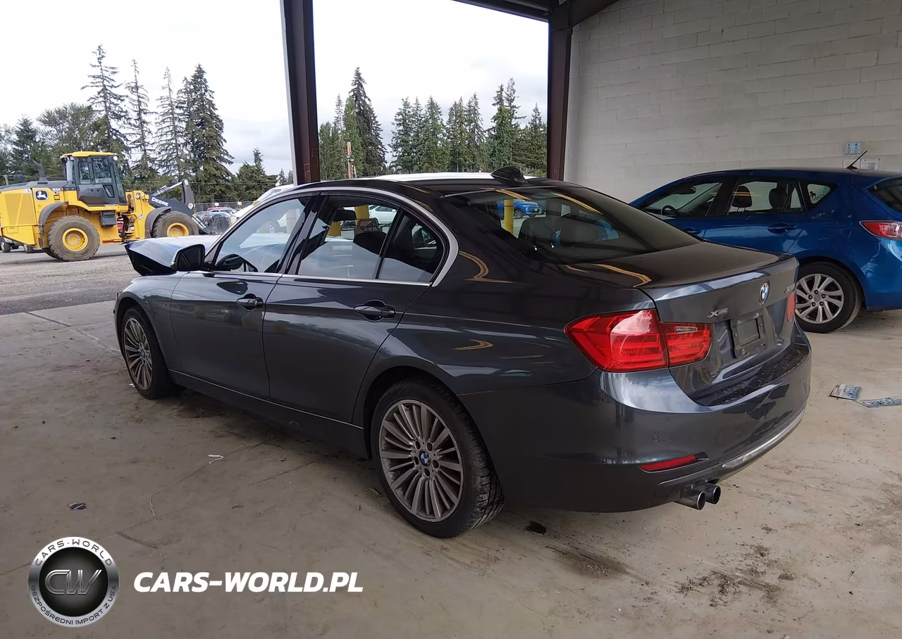 2013 BMW 328I xDrive VIN:WBA3B3C52DF534424 - 3