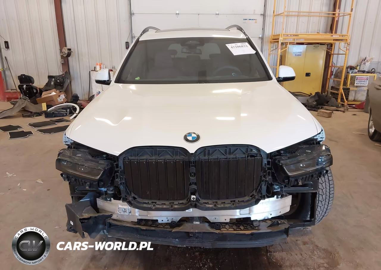 2026 BMW X7 xDrive40I VIN:5UX23EM02T9300600 - 12