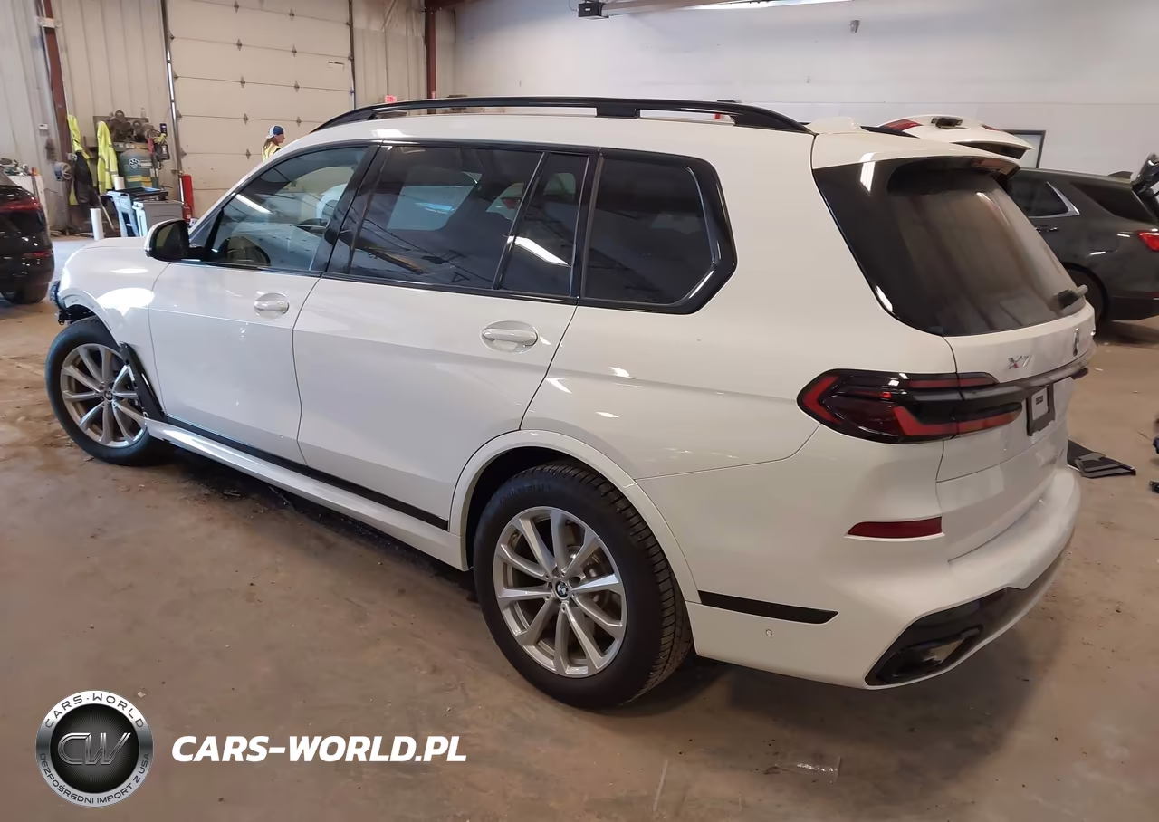 2026 BMW X7 xDrive40I VIN:5UX23EM02T9300600 - 3