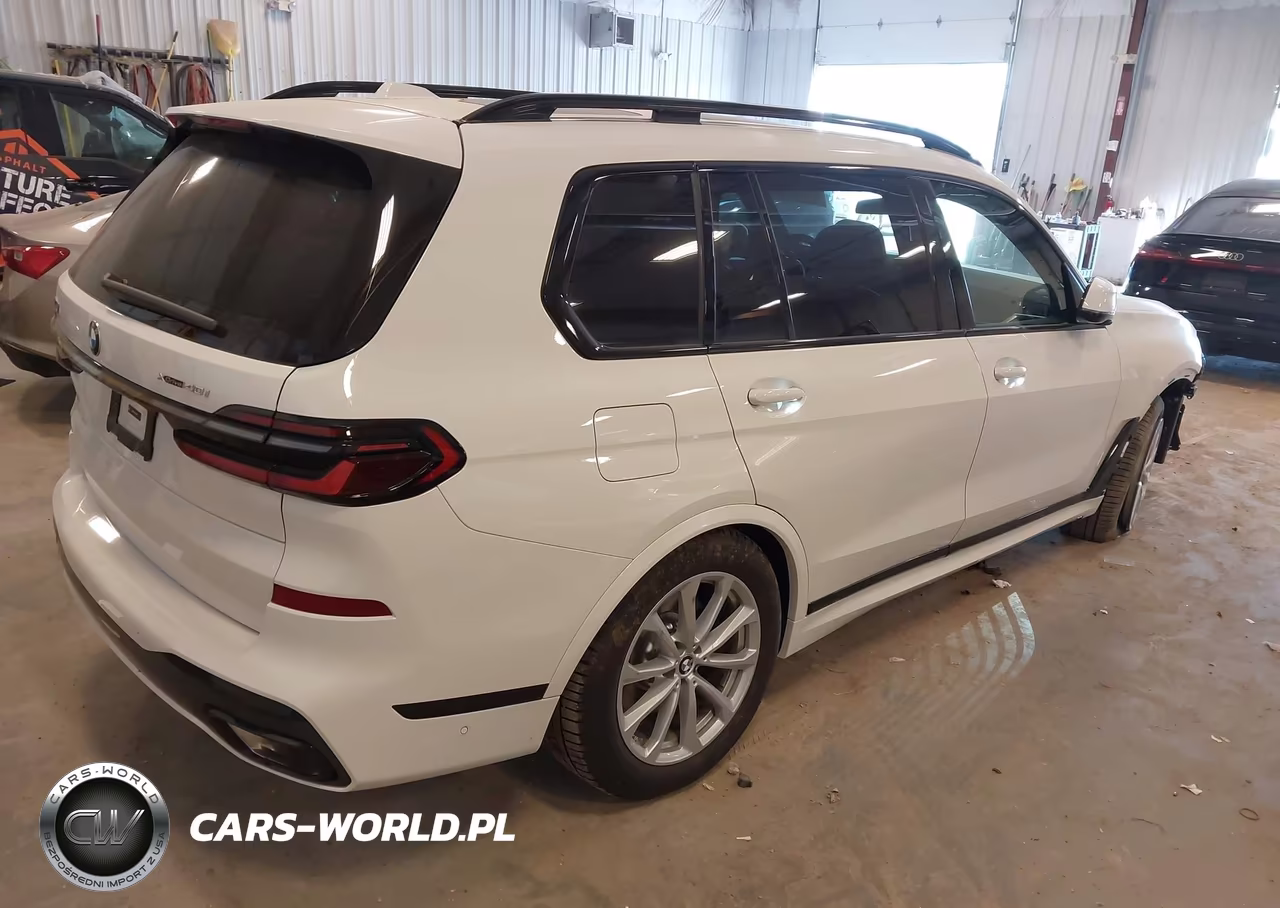 2026 BMW X7 xDrive40I VIN:5UX23EM02T9300600 - 4