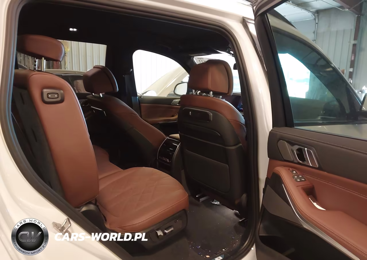 2026 BMW X7 xDrive40I VIN:5UX23EM02T9300600 - 8
