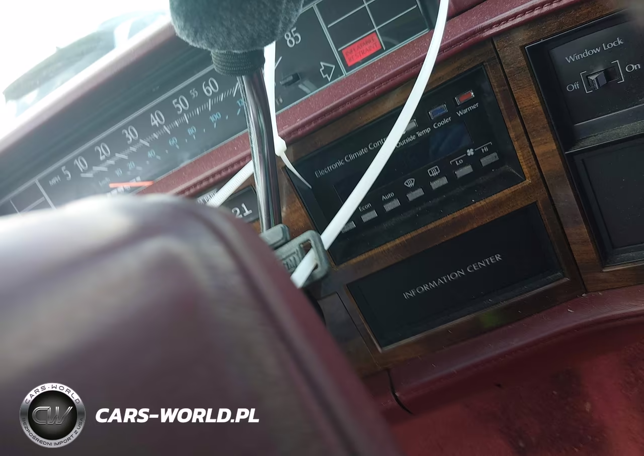 1992 Cadillac Deville VIN:1G6CD53B9N4315202 - 11