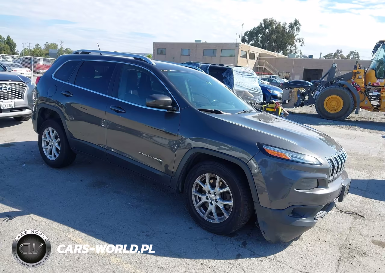 2015 Jeep Cherokee Latitude – zdjęcie 1 z 16