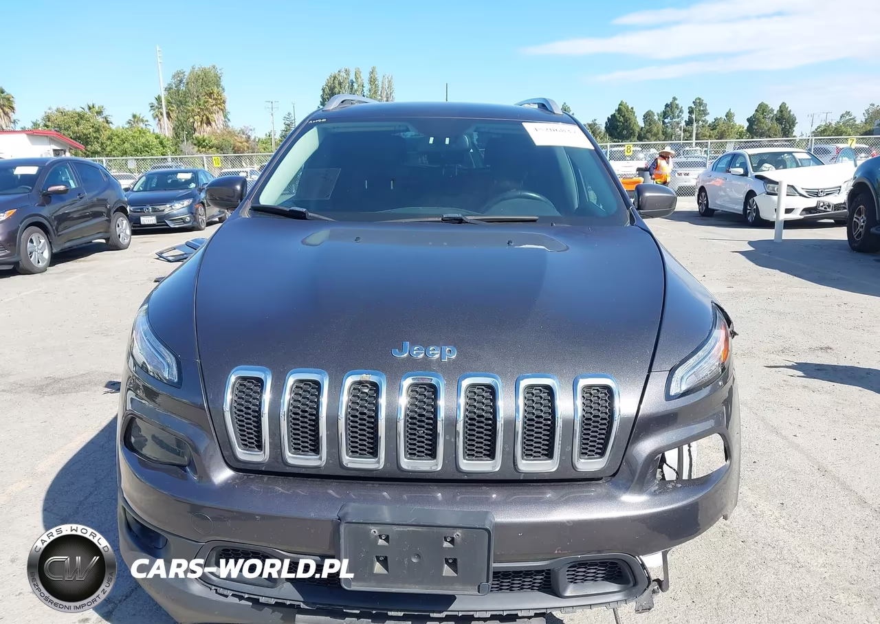 2015 Jeep Cherokee Latitude VIN:1C4PJMCB1FW540379 - 12