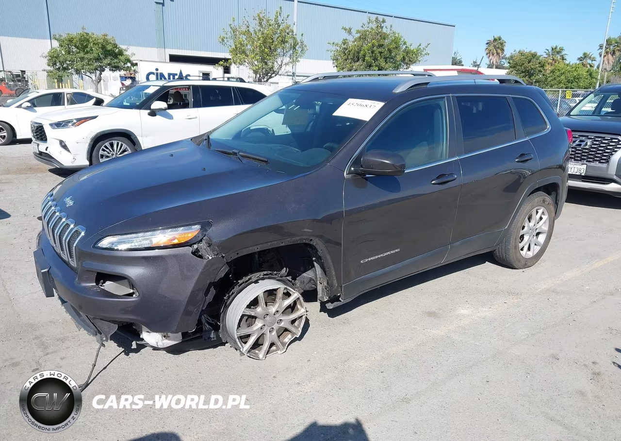 2015 Jeep Cherokee Latitude VIN:1C4PJMCB1FW540379 - 2
