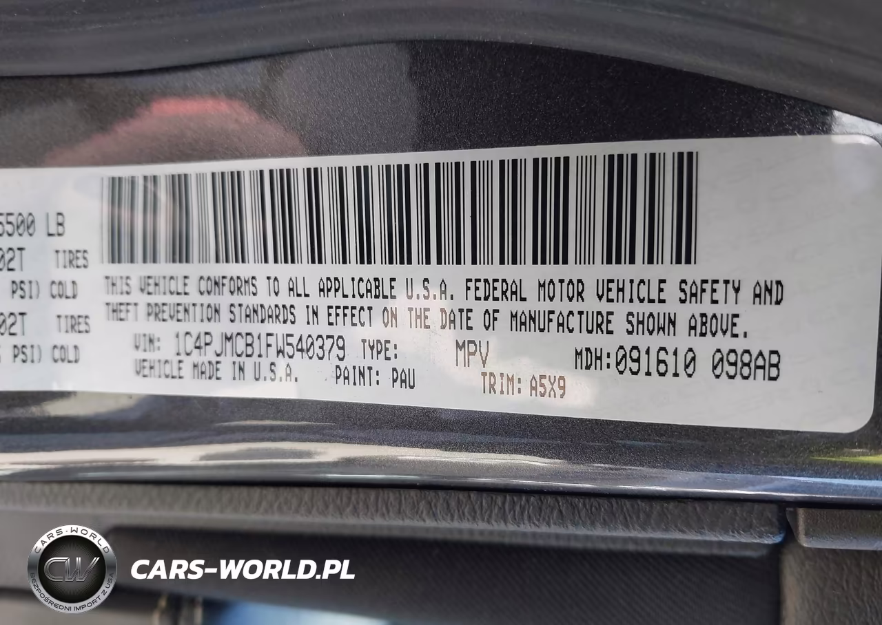2015 Jeep Cherokee Latitude VIN:1C4PJMCB1FW540379 - 9