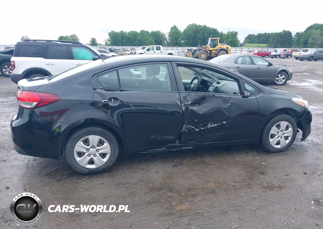 2017 Kia Forte Lx VIN:3KPFK4A73HE067847 - 6