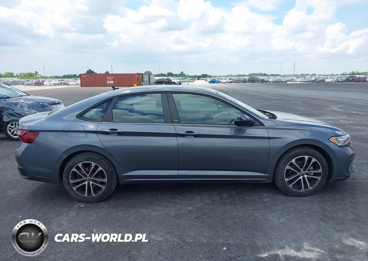 2024 Volkswagen Jetta 1.5T Sport VIN:3VWBM7BU6RM043593 - 13