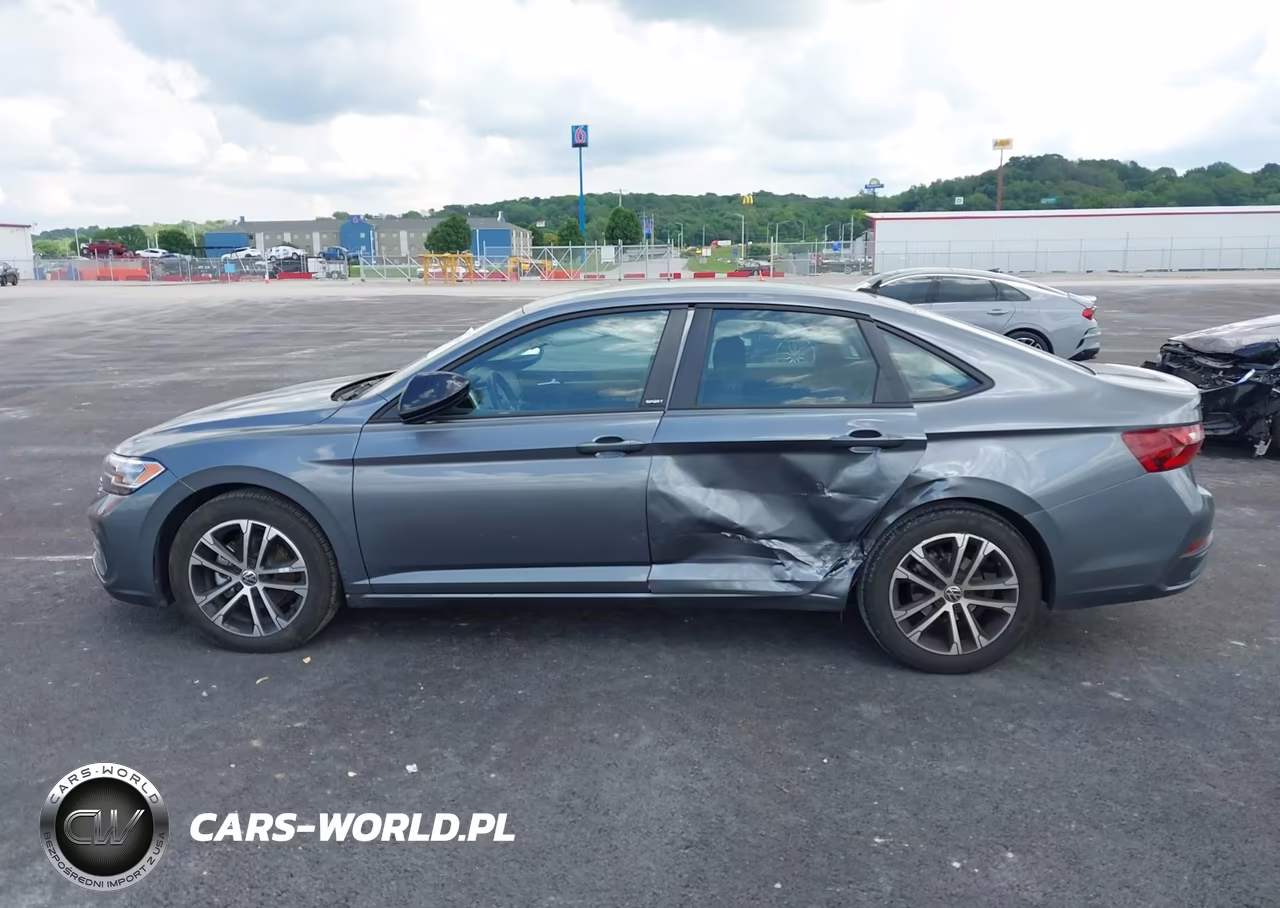 2024 Volkswagen Jetta 1.5T Sport VIN:3VWBM7BU6RM043593 - 14