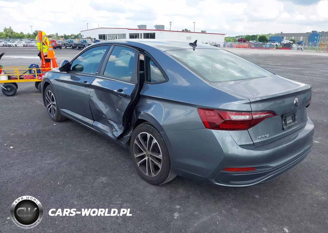 2024 Volkswagen Jetta 1.5T Sport VIN:3VWBM7BU6RM043593 - 3