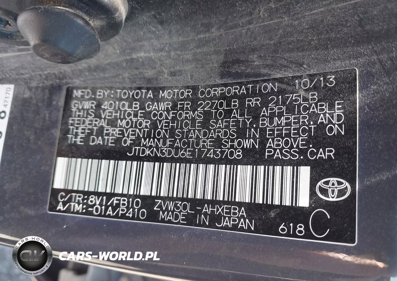 2014 Toyota Prius Two VIN:JTDKN3DU6E1743708 - 9