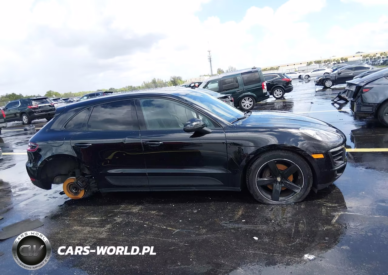 2018 Porsche Macan VIN:WP1AA2A58JLB04905 - 13