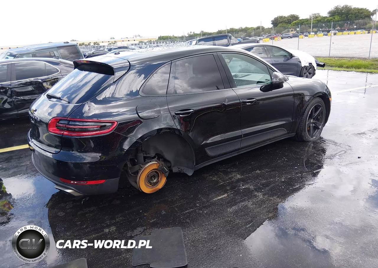 2018 Porsche Macan VIN:WP1AA2A58JLB04905 - 4