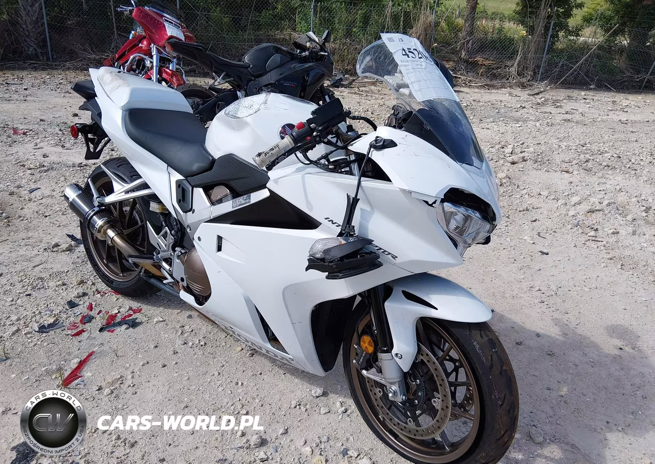 2015 Honda Vfr800 F – zdjęcie 1 z 13