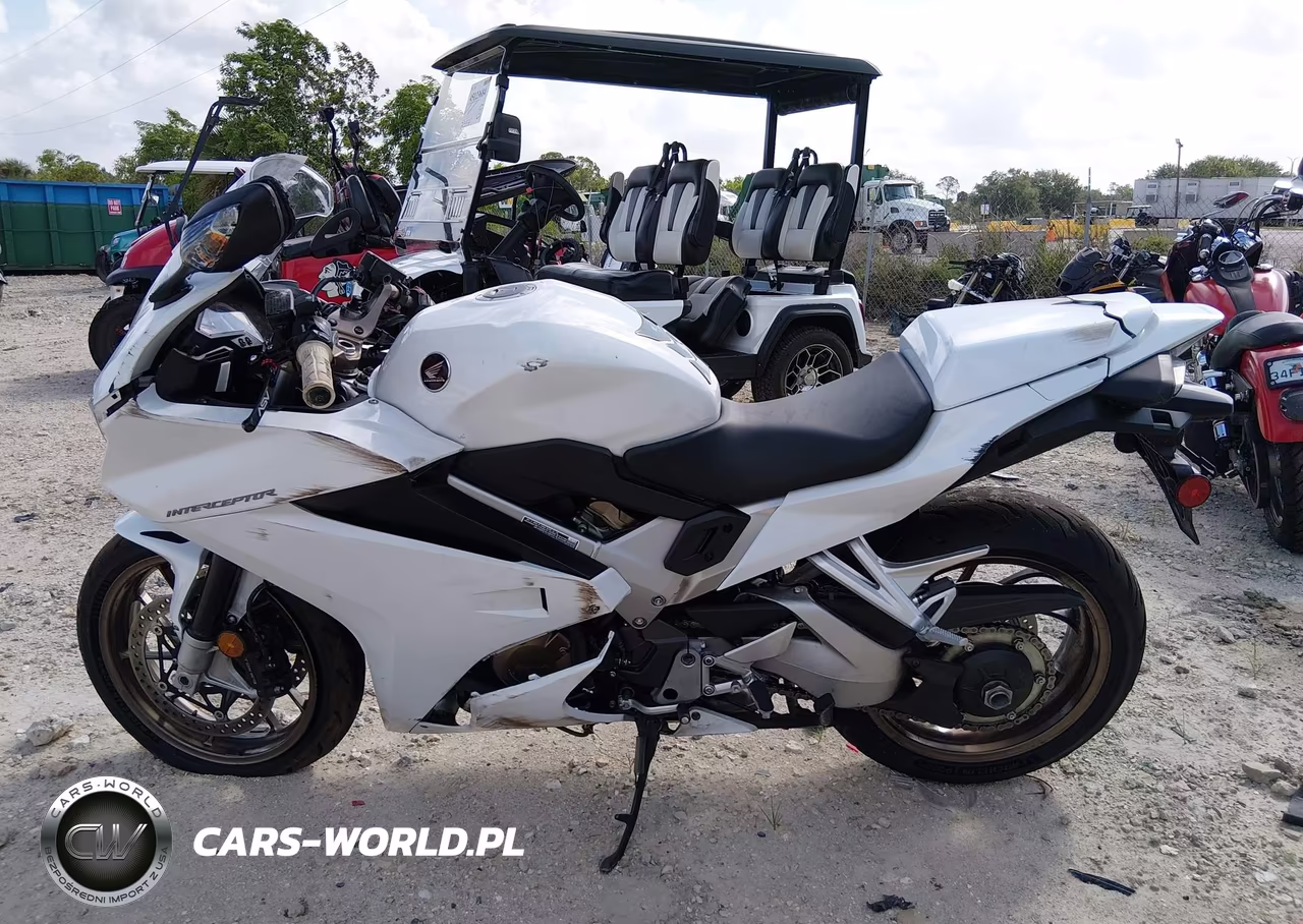 2015 Honda Vfr800 F VIN:JH2RC7956FK100212 - 13