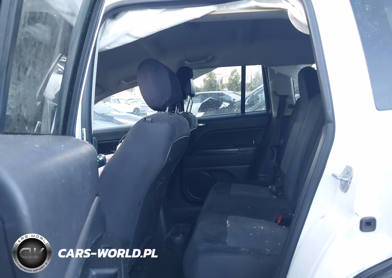 2015 Jeep Compass Sport VIN:1C4NJCBA2FD438546 - 8