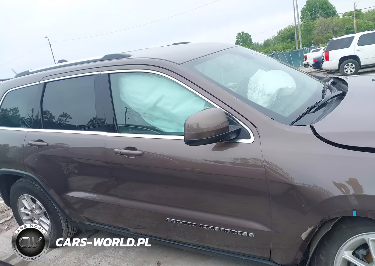 2018 Jeep Grand Cherokee Laredo E 4X4 VIN:1C4RJFAG4JC285708 - 13