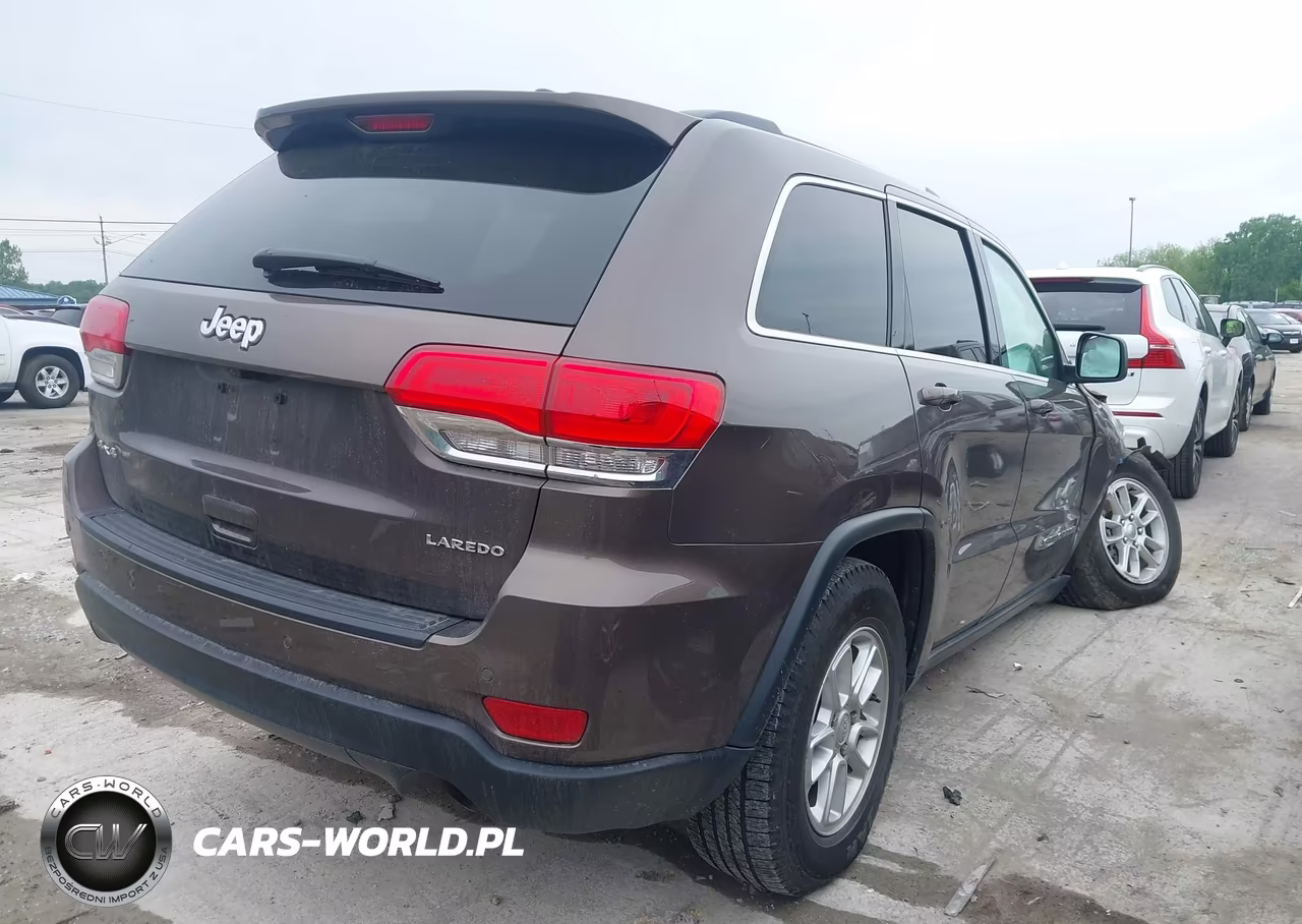 2018 Jeep Grand Cherokee Laredo E 4X4 VIN:1C4RJFAG4JC285708 - 4