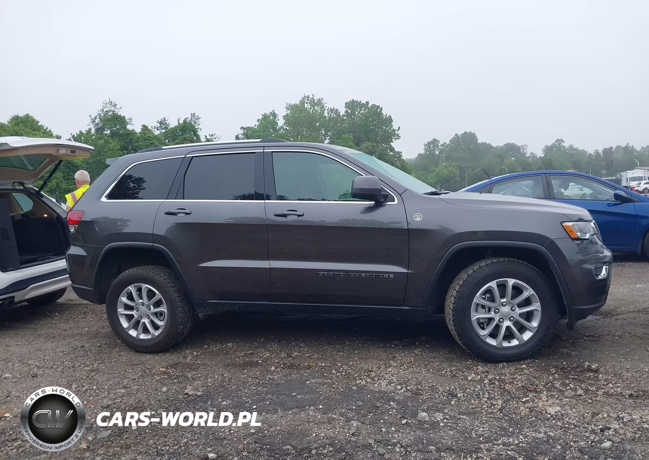 2021 Jeep Grand Cherokee Laredo E 4X4 VIN:1C4RJFAG3MC678619 - 13
