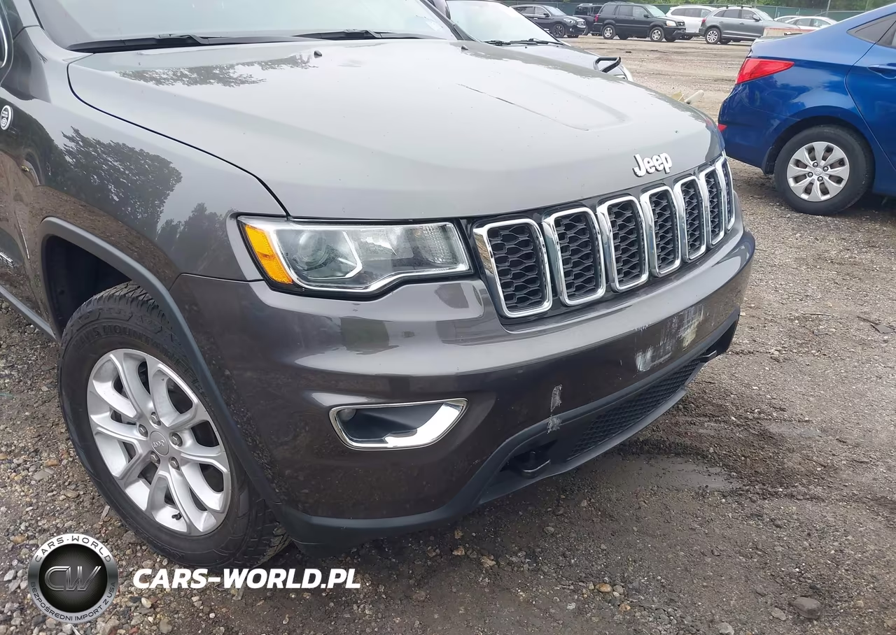2021 Jeep Grand Cherokee Laredo E 4X4 VIN:1C4RJFAG3MC678619 - 17