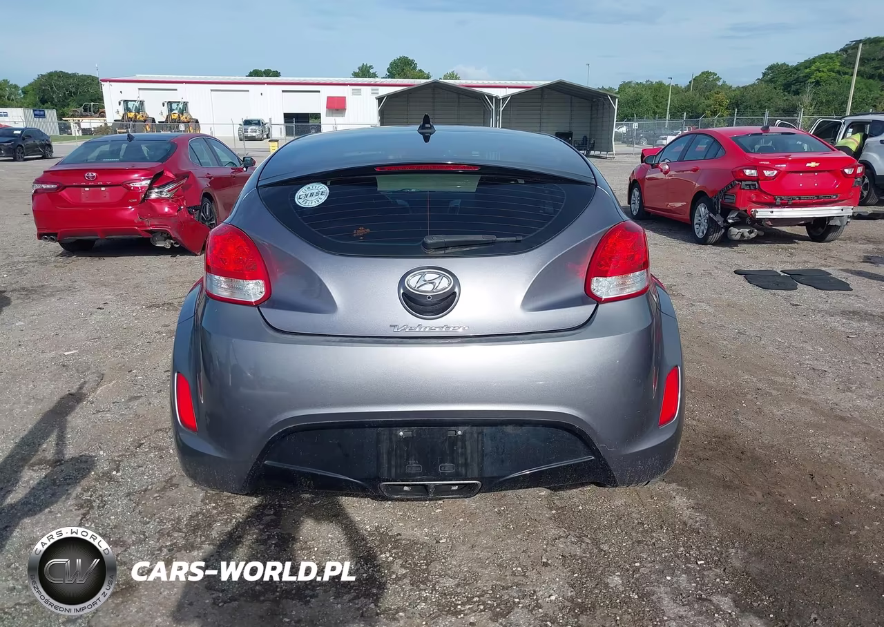 2017 Hyundai Veloster Value Edition VIN:KMHTC6AD0HU321951 - 16